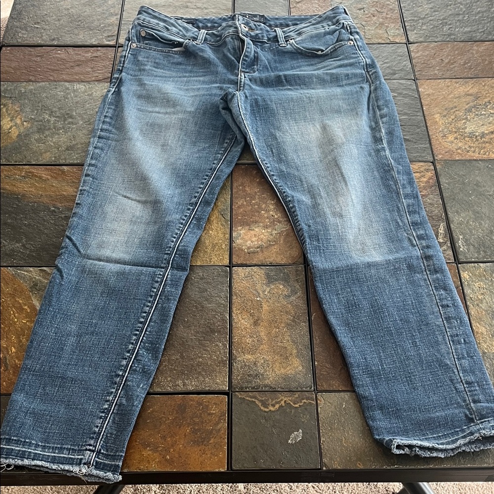 Lucky Brand Blue Ankle & Cropped Jeans Size 8/29 with Inseam 26.